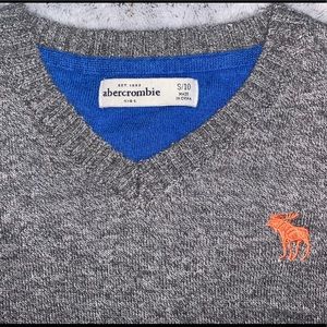 Abercrombie Boys V-neck sweater